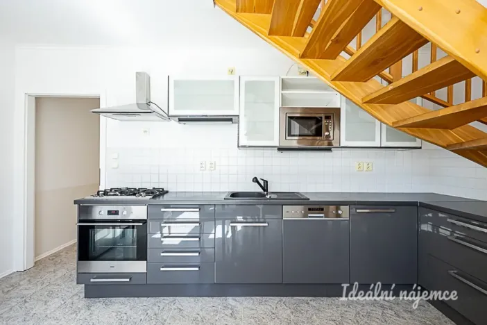Pronájem bytu 2+kk, Praha - Libeň, Andrštova, 55 m2