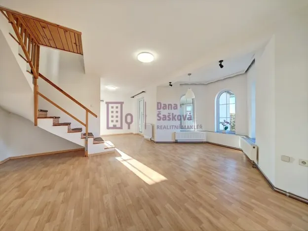 Prodej rodinného domu, Horní Skrýchov, 175 m2