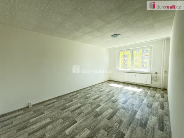 Pronájem bytu 1+1, Klášterec nad Ohří, Družstevní, 40 m2