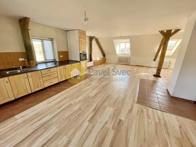Pronájem bytu 2+kk, Radomyšl, 145 m2