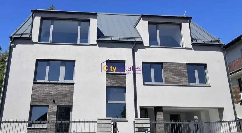 Pronájem rodinného domu, Praha - Radotín, Strážovská, 122 m2