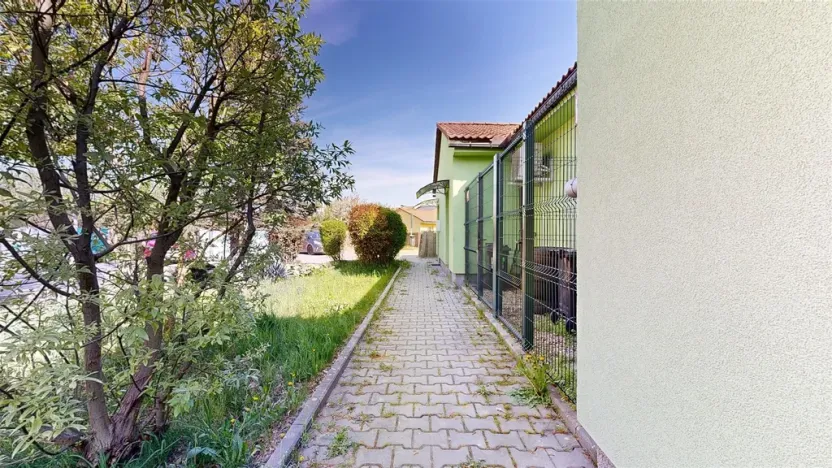 Prodej bytu 1+1, Horoměřice, B. Němcové, 36 m2