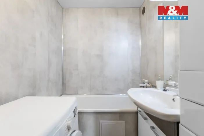 Prodej bytu 3+1, Ostrava - Poruba, Plk. Rajmunda Prchaly, 67 m2