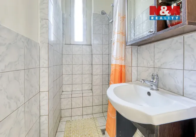 Prodej rodinného domu, Zahrádka, 300 m2