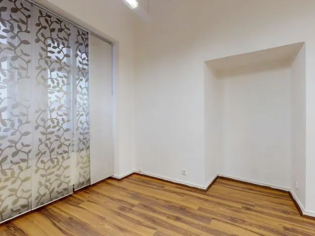 Pronájem obchodního prostoru, Plzeň, Dominikánská, 60 m2