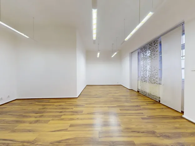 Pronájem obchodního prostoru, Plzeň, Dominikánská, 60 m2