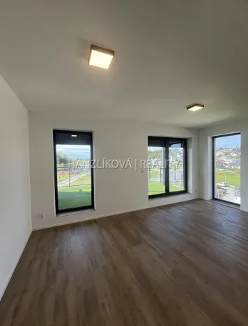 Pronájem bytu 3+kk, Hluboká nad Vltavou, Potoční, 83 m2