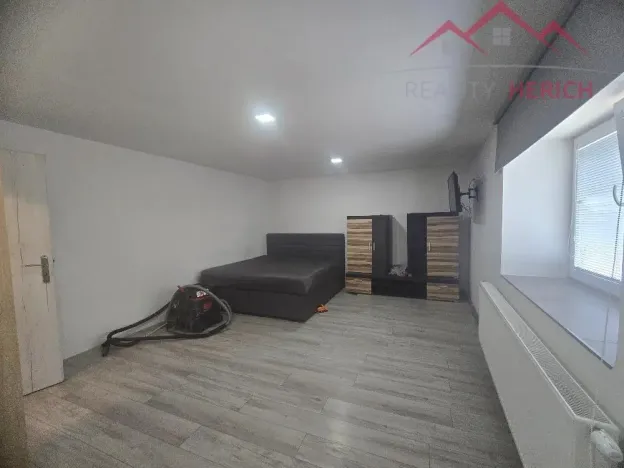 Prodej rodinného domu, Krásný Dvůr - Chrašťany, 400 m2