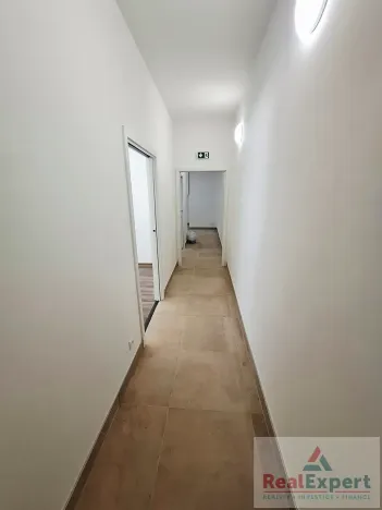 Pronájem obchodního prostoru, Praha - Vinohrady, Máchova, 70 m2