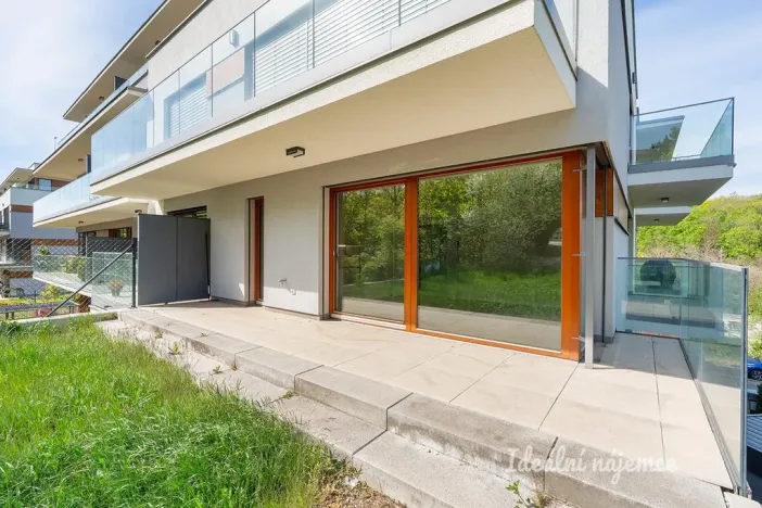 Pronájem bytu 2+kk, Praha - Radlice, Lučištníků, 67 m2