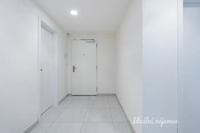Pronájem bytu 2+kk, Praha - Radlice, Lučištníků, 67 m2