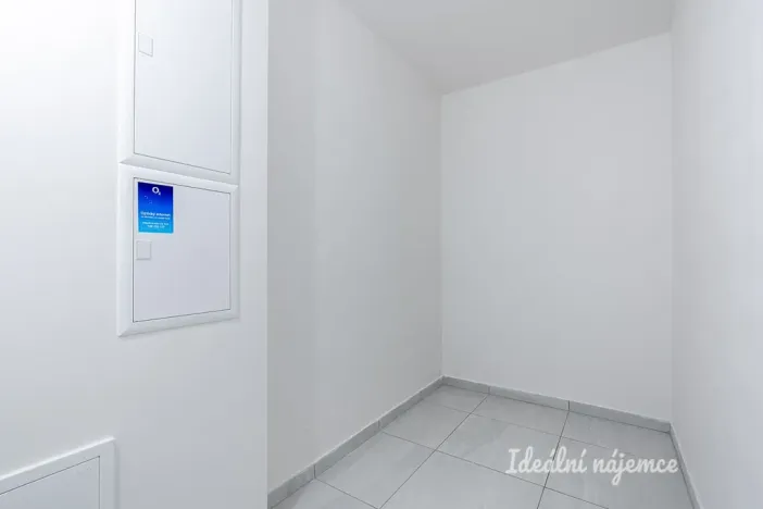 Pronájem bytu 2+kk, Praha - Radlice, Lučištníků, 67 m2