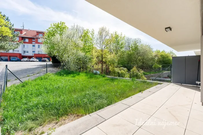 Pronájem bytu 2+kk, Praha - Radlice, Lučištníků, 67 m2