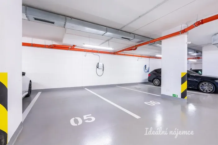 Pronájem bytu 2+kk, Praha - Radlice, Lučištníků, 67 m2