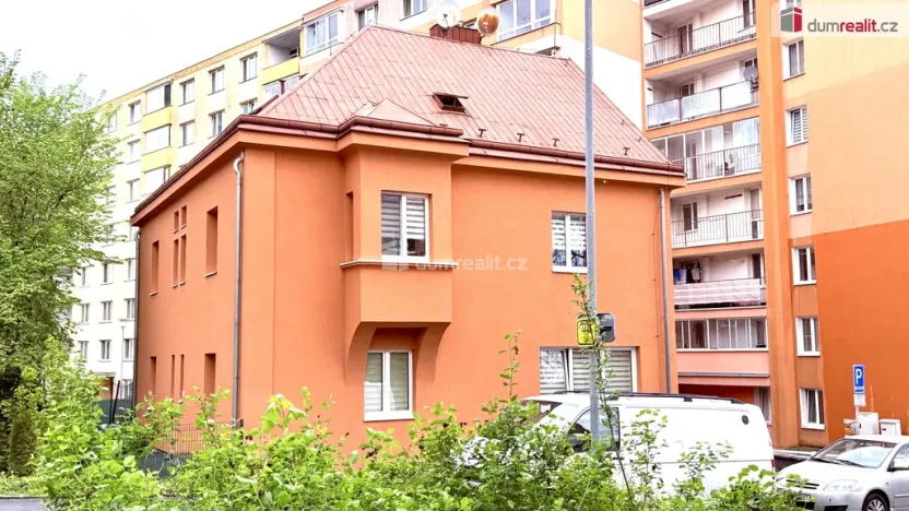 Prodej bytu 1+1, Karlovy Vary - Stará Role, Hlávkova, 58 m2