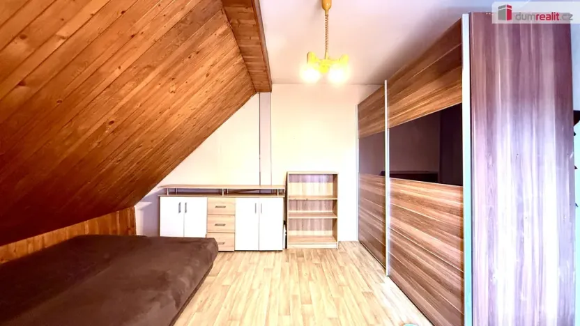 Prodej bytu 1+1, Karlovy Vary - Stará Role, Hlávkova, 58 m2