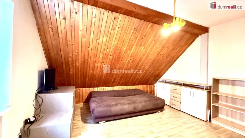 Prodej bytu 1+1, Karlovy Vary - Stará Role, Hlávkova, 58 m2
