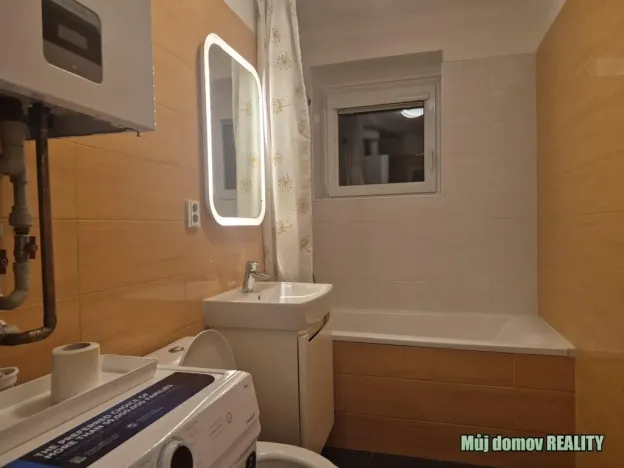 Pronájem bytu 2+1, Praha - Dejvice, Vostrovská, 50 m2