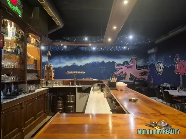 Pronájem restaurace, Praha - Letňany, 124 m2