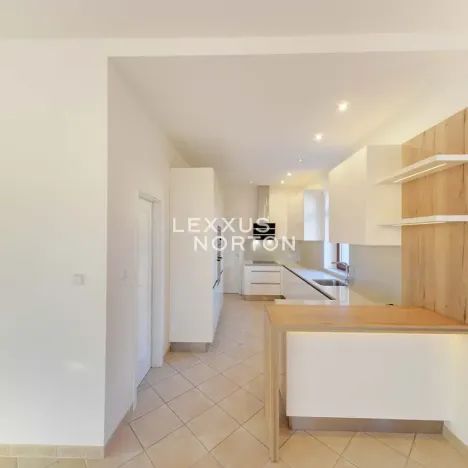 Pronájem vily, Praha - Nebušice, Nebušická, 270 m2
