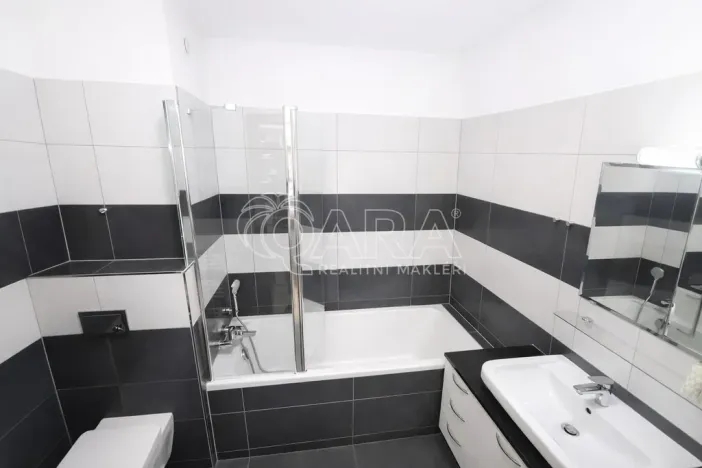 Prodej bytu 1+kk, Praha - Smíchov, Jindřicha Plachty, 40 m2