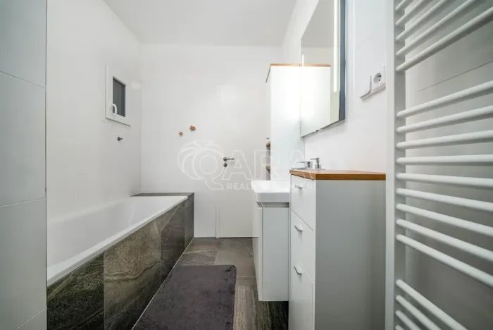 Prodej bytu 2+kk, Praha - Košíře, Vrchlického, 49 m2