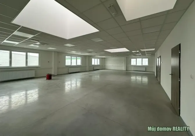 Pronájem skladu, Praha - Hostivař, 550 m2