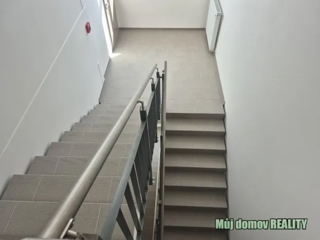 Pronájem skladu, Praha - Hostivař, 550 m2