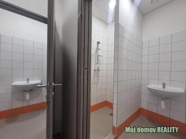 Pronájem skladu, Praha - Hostivař, 550 m2