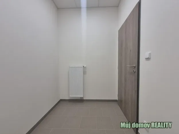 Pronájem skladu, Praha - Hostivař, 550 m2