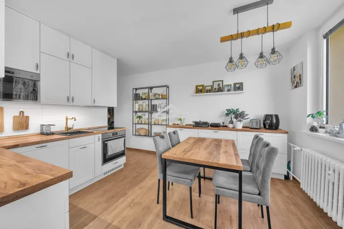 Prodej bytu 3+1, Jihlava, Demlova, 75 m2