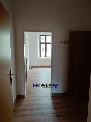 Pronájem bytu 1+kk, Žatec, třída Obránců míru, 40 m2