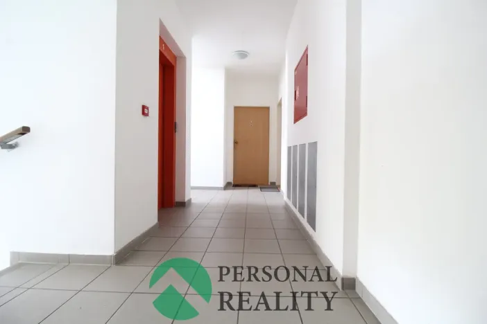 Prodej bytu 2+kk, Karlovy Vary, Nejdlova, 53 m2
