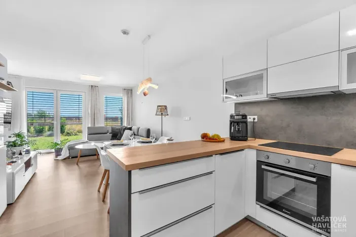 Pronájem bytu 3+kk, Lochenice, 103 m2