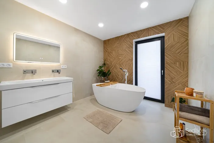 Prodej rodinného domu, Šabina, 182 m2