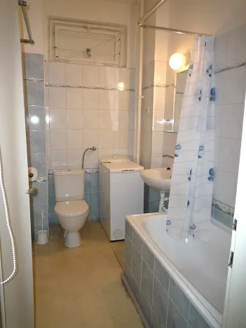 Pronájem bytu 1+kk, Praha - Břevnov, Nad Kajetánkou, 35 m2