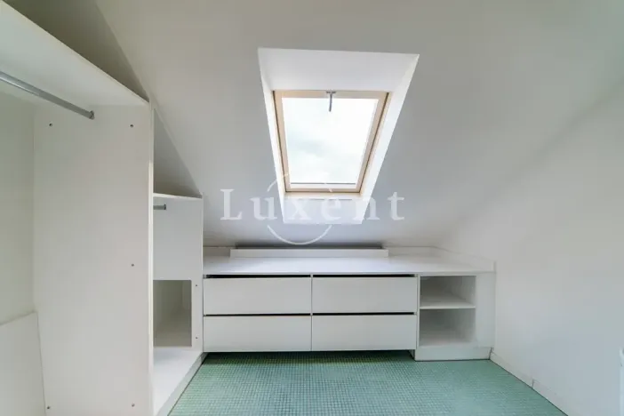 Pronájem bytu 3+1, Praha - Bubeneč, U akademie, 135 m2