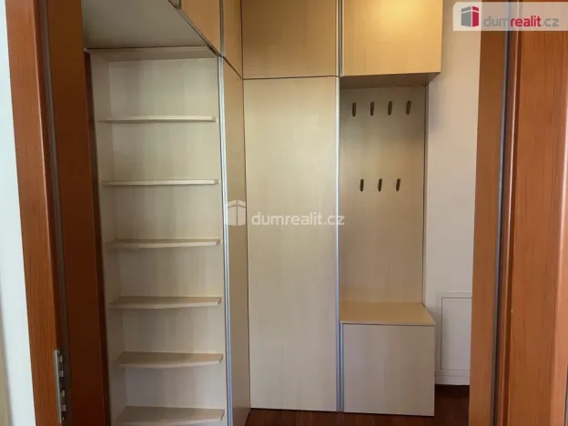 Prodej bytu 1+kk, Praha - Ďáblice, Hořínecká, 48 m2