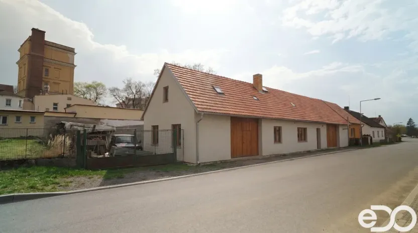 Prodej rodinného domu, Opařany, 150 m2