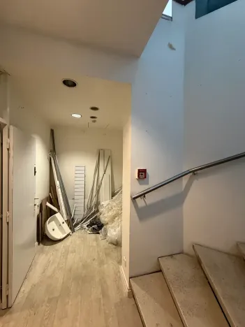 Pronájem obchodního prostoru, Praha - Staré Město, Revoluční, 93 m2