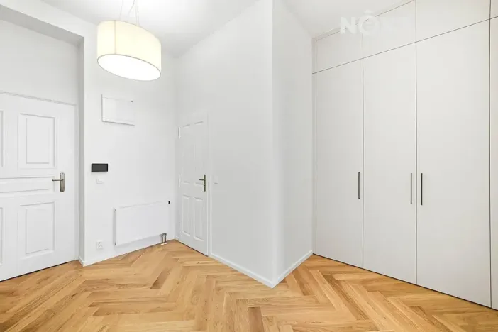 Pronájem bytu 2+kk, Praha - Vinohrady, Velehradská, 44 m2