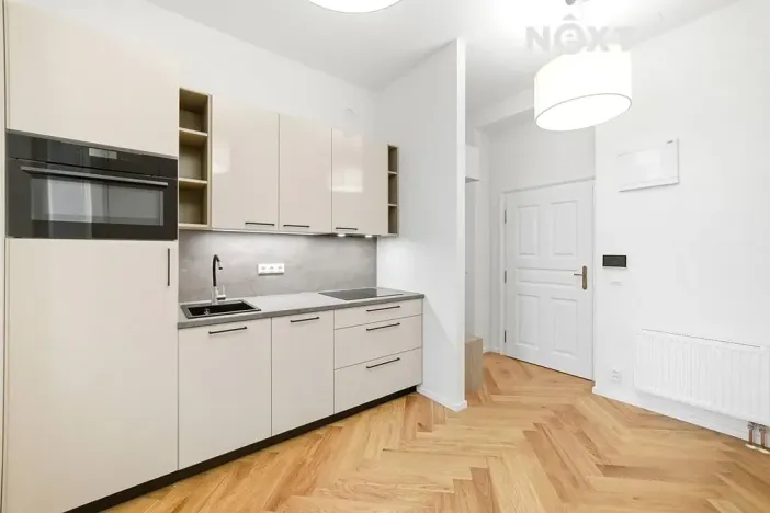 Pronájem bytu 2+kk, Praha - Vinohrady, Velehradská, 44 m2