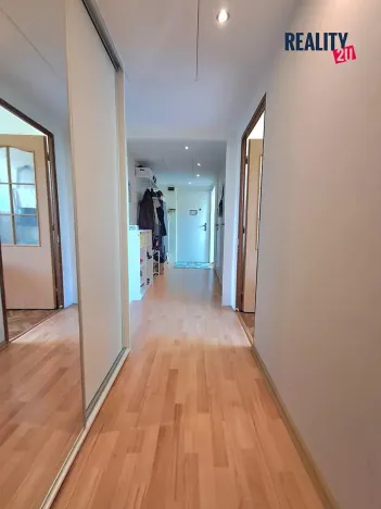Prodej bytu 3+1, Brno, Nezvalova, 72 m2