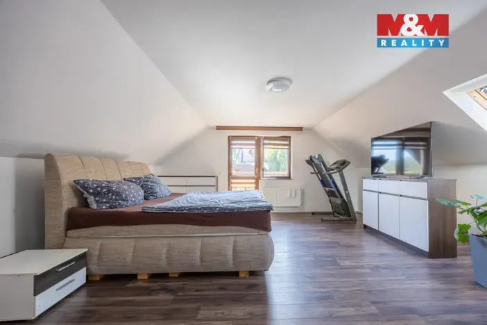Prodej rodinného domu, Korozluky, 200 m2