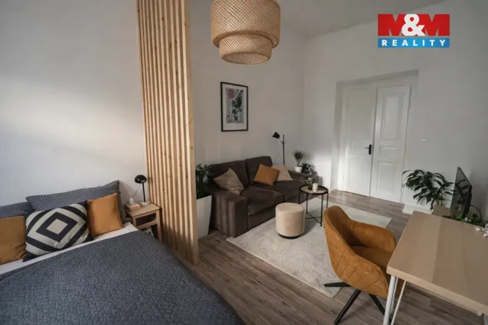 Pronájem bytu 1+1, Praha - Smíchov, Na Celné, 35 m2