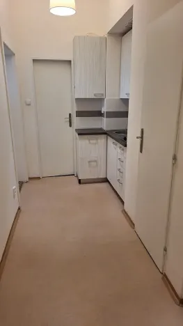 Pronájem bytu 1+kk, Praha - Strašnice, Černokostelecká, 39 m2