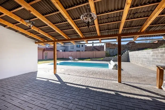 Prodej rodinného domu, Vážany, 702 m2