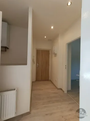Pronájem bytu 2+kk, Praha - Modřany, U Modřanské školy, 51 m2