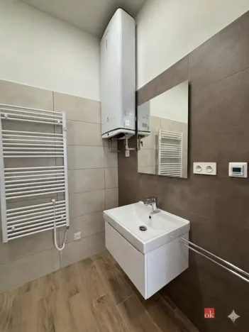Pronájem bytu 2+1, Krnov - Pod Bezručovým vrchem, Revoluční, 50 m2