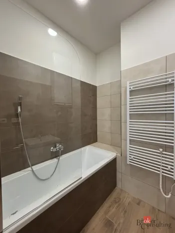 Pronájem bytu 2+1, Krnov - Pod Bezručovým vrchem, Revoluční, 50 m2